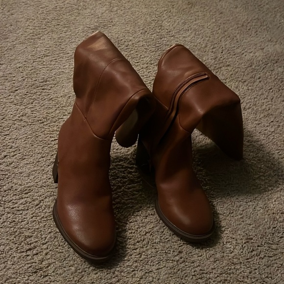 Zodiac boots - Picture 2 of 3